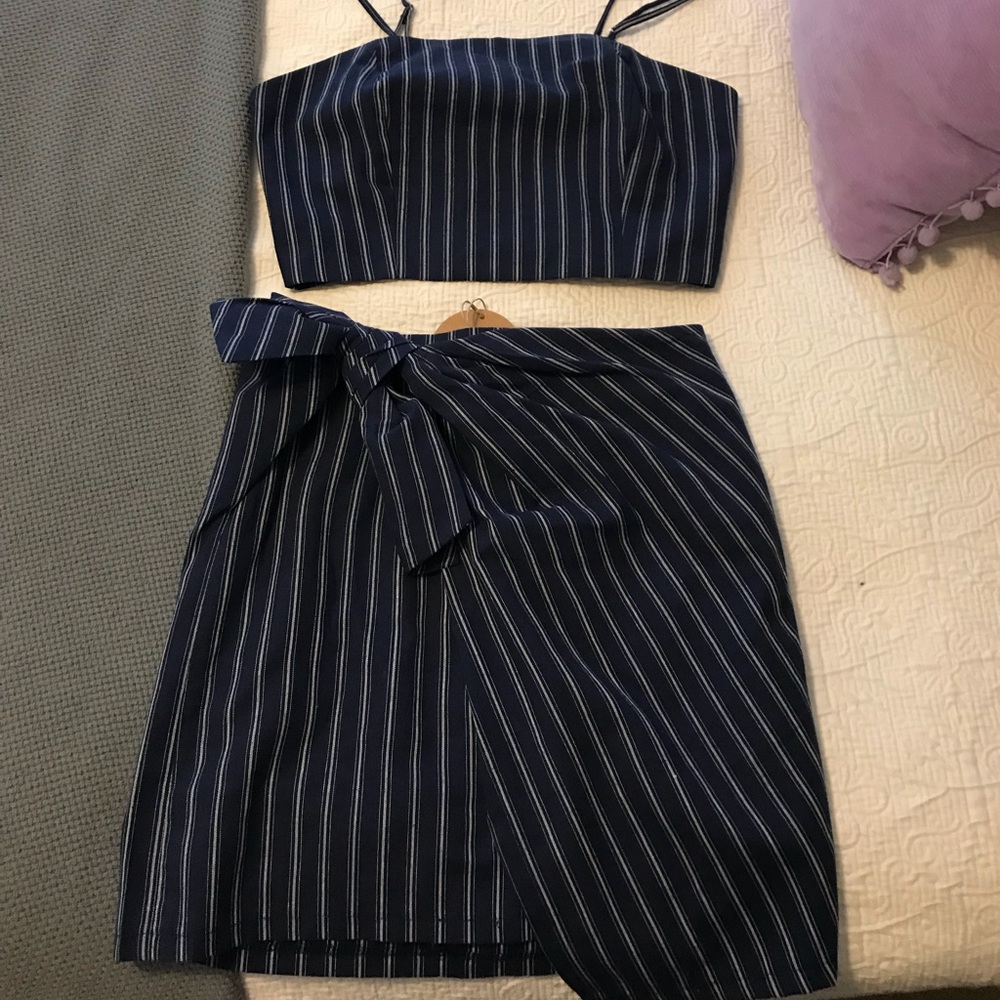 2 piece skirt and crop top